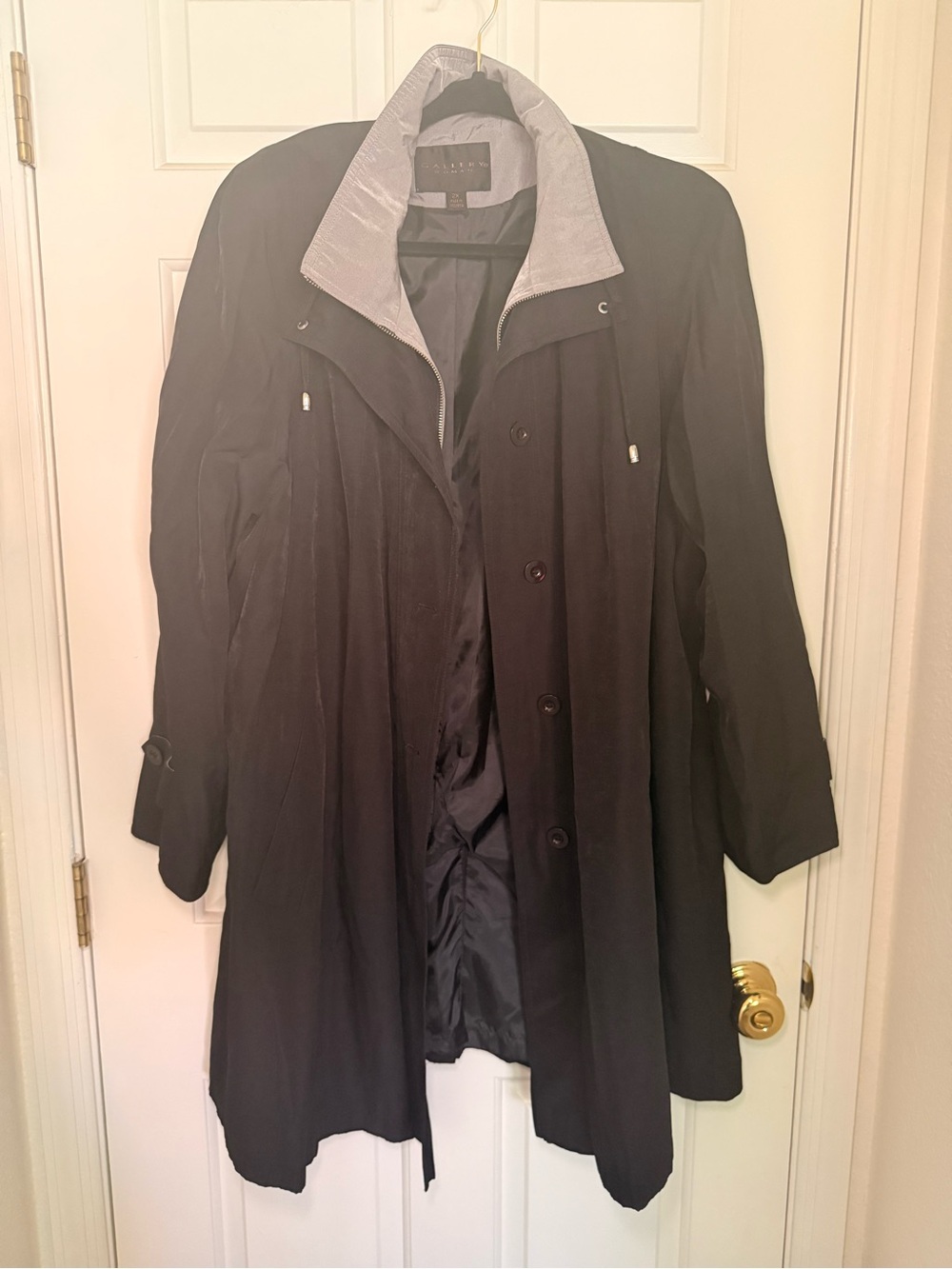 Black Women's jacket with Grey Contrast Collar